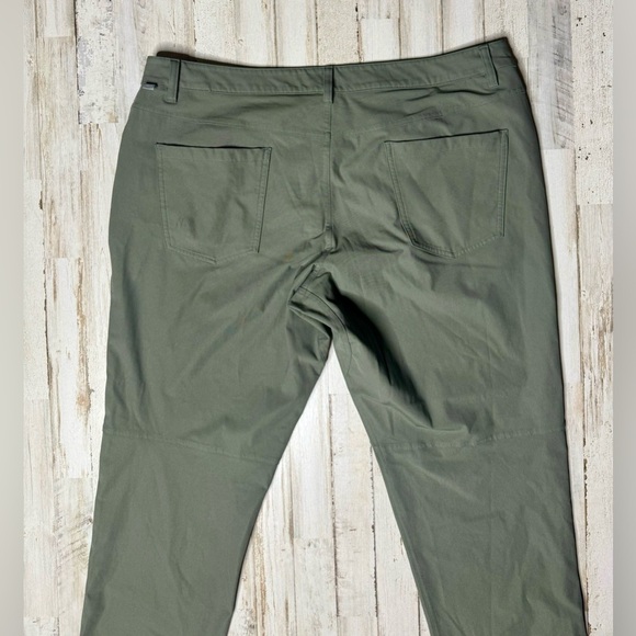Lululemon Pants Womens 38 Green City Sleek 5 Pocket 38x30 - Picture 9 of 10